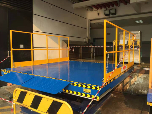 Stationary 2000*4000mm 2.5T Hydraulic Dock Lift ,Scissor Lift With Handrail