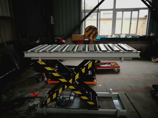 Roller Hydraulic Scissor Lift Table For Goods Sliding On Platform And Portable Unloading