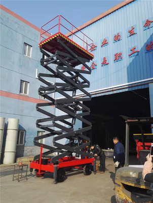 Single Person Scissor Lift Hydraulic Mobile Aerial Platform AC380V 50HZ Voltage