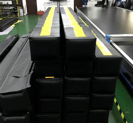 Foam Loading Dock Seal Creating A Tight Seal That Blocks Foul Weather,Insect And Dust