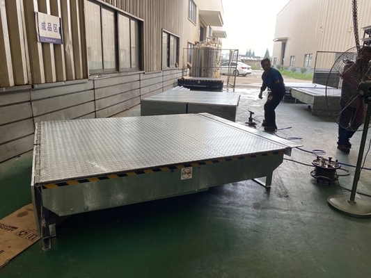 400mm Lip Width 8T Galvanized Dock Plate Leveler